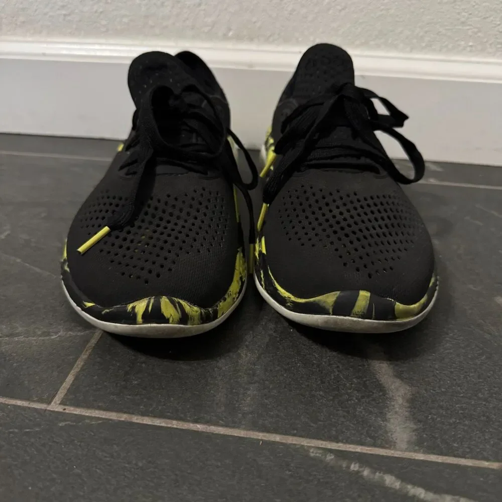 Crocs Shoes Mens Sz 10 Marbled Black Yellow LiteRide 360‎ Pacer Outdoor Vacation